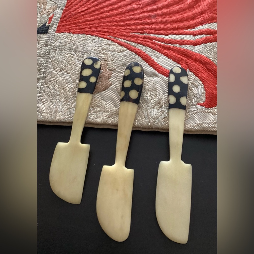 African Bone Cheese Spreaders